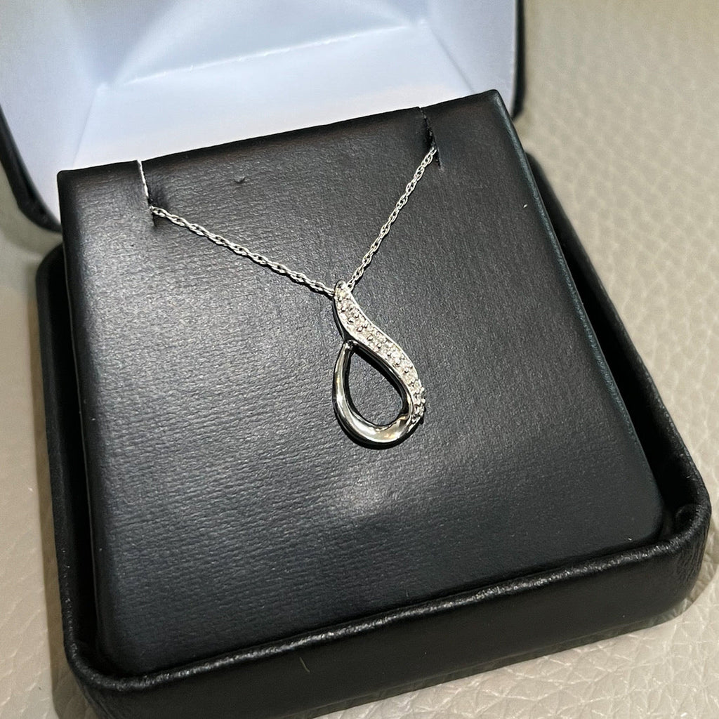 0.05 Carat Silver Womens Diamond Necklace - JewelryFresh