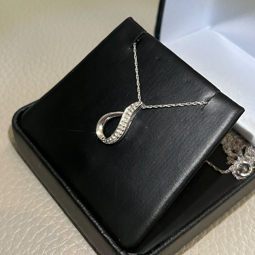 0.05 Carat Silver Womens Diamond Necklace - JewelryFresh