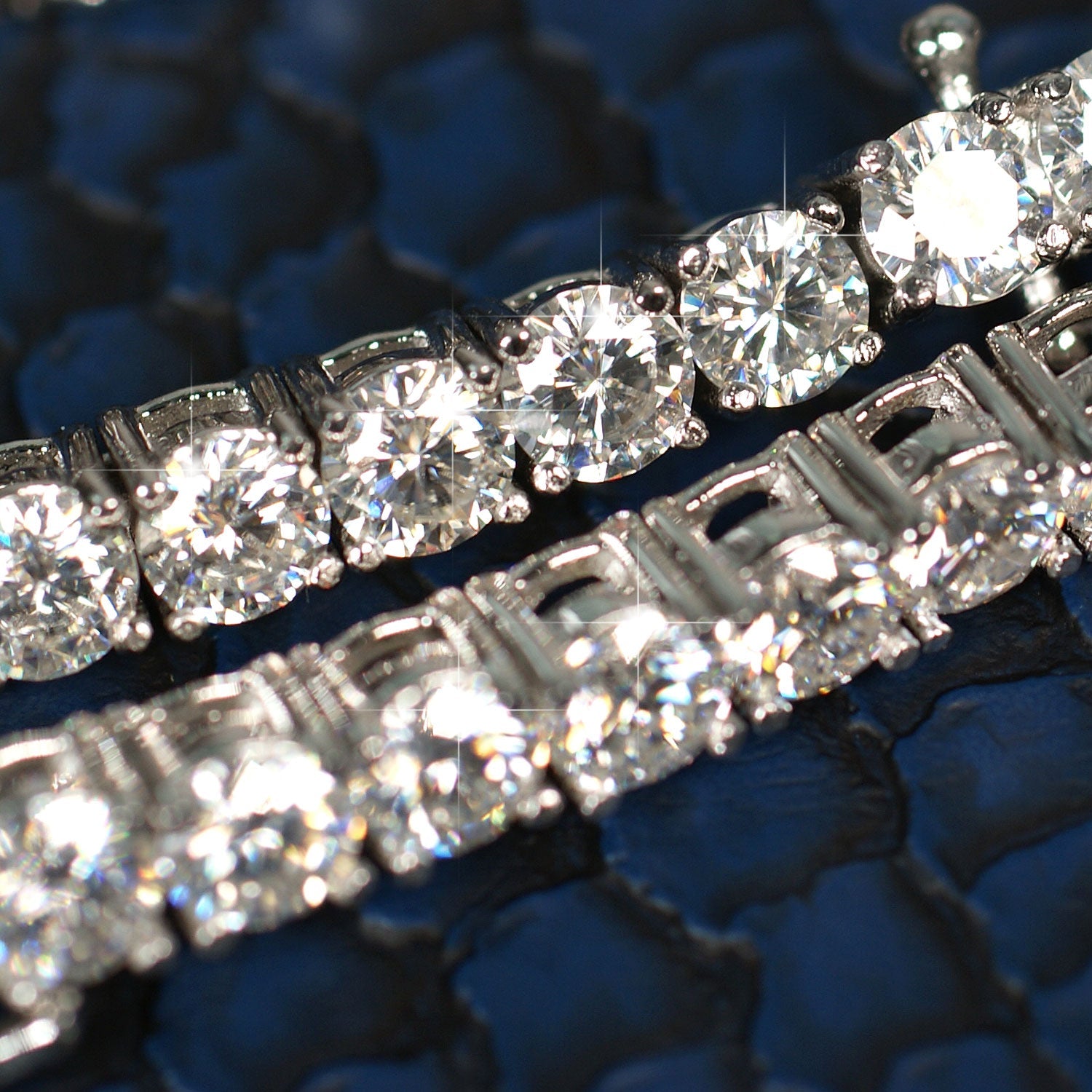 Baguette Tennis Chain VVS Moissanite Diamond Chain Iced out Tennis Chain at  Rs 184438.28/piece | Diamond Chain in Surat | ID: 2851702625388