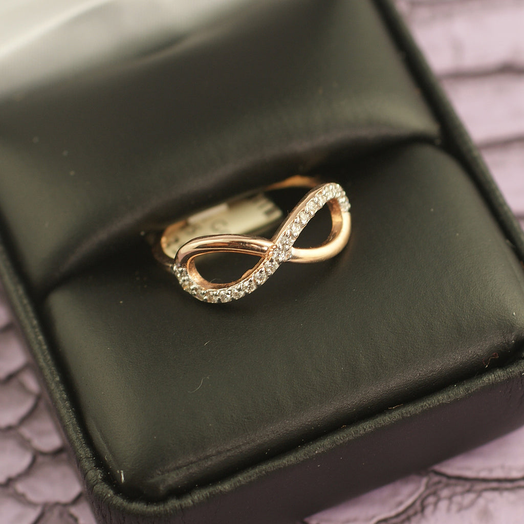 10K Rose Gold 0.25 Carat Infinity Diamond Ring